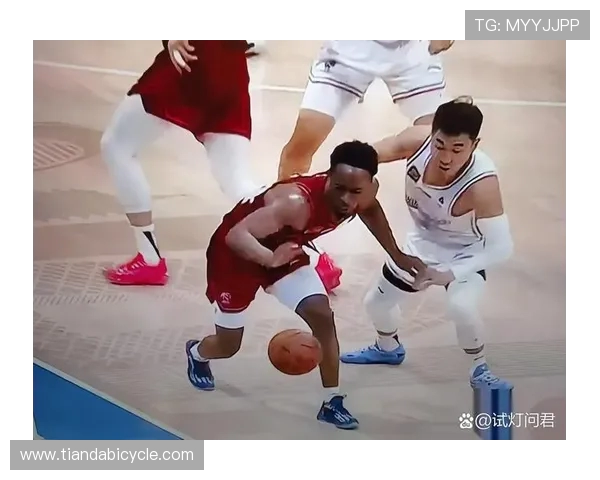 2013赛季CBA精彩对决山东队与北京队的巅峰对抗回顾