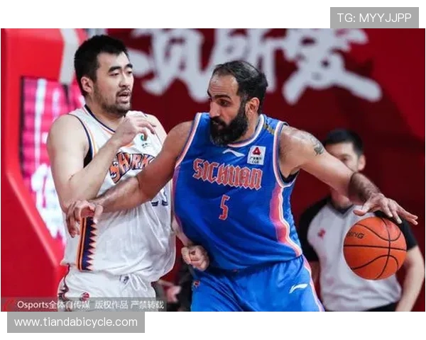 CBA激战山西对决北京鸭双方全力争夺季后赛席位