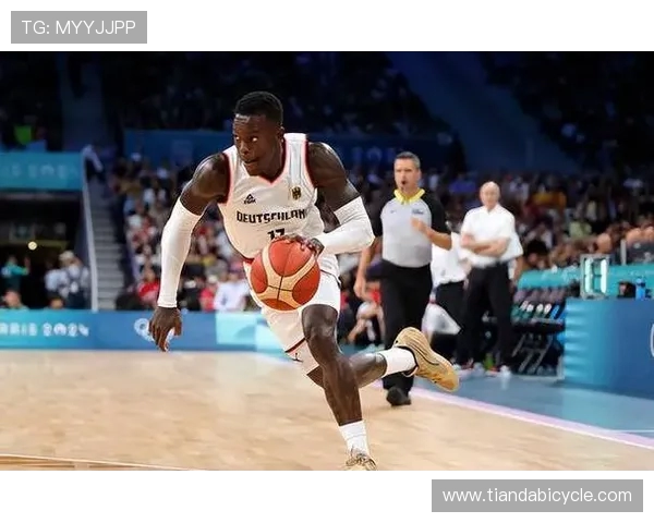 丹尼斯施罗德的篮球之路与未来展望：从NBA新星到球队核心的蜕变