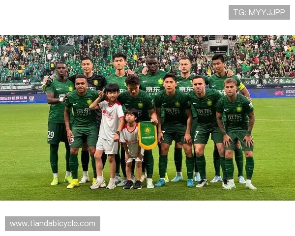 成都飞盘队在极限运动嘉年华中以71分高居积分榜首位